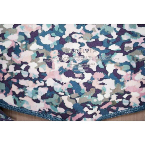 Athleta Salutation Stash Pocket II 7/8 Leggings Camo Print Size Medium - Picture 7 of 11